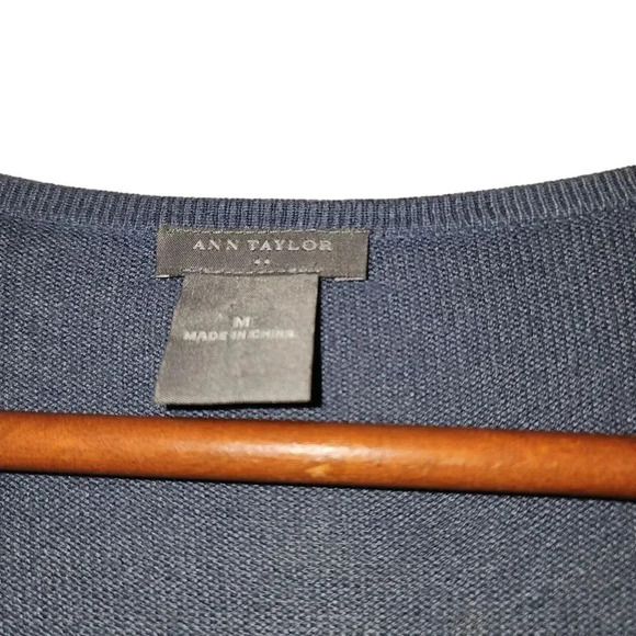Ann Taylor Cardigan Sweater Womens Medium Navy Knit Rayon Long Sleeve Open Front - Picture 7 of 12